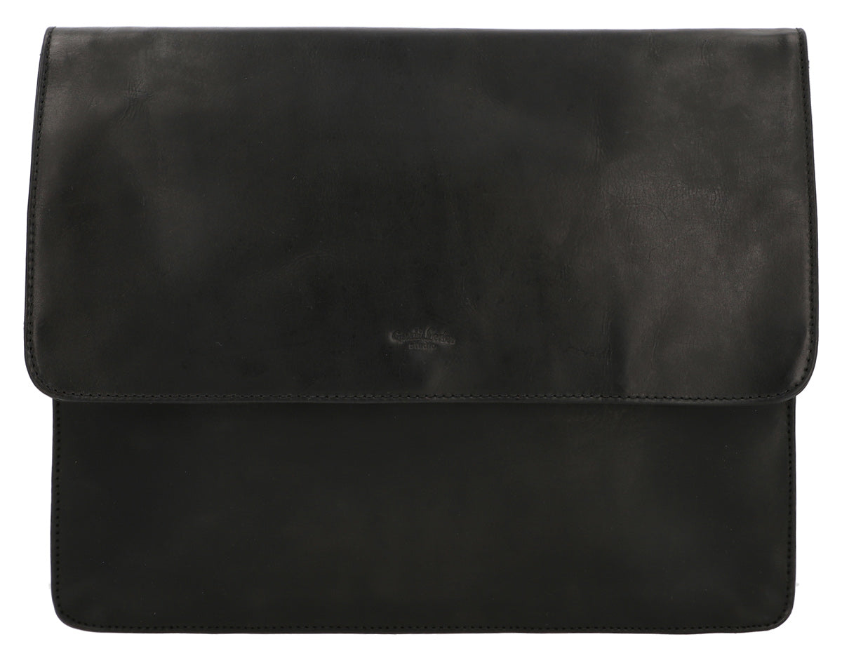 gusti-leder-afton-laptoptasche-schwarz-aus-pflanzlich-gegerbtem-leder image 4