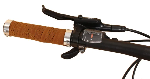 gusti-leder-nairo-q-lenkergriffe-b-ffelleder-fahrrad-outlet image 1