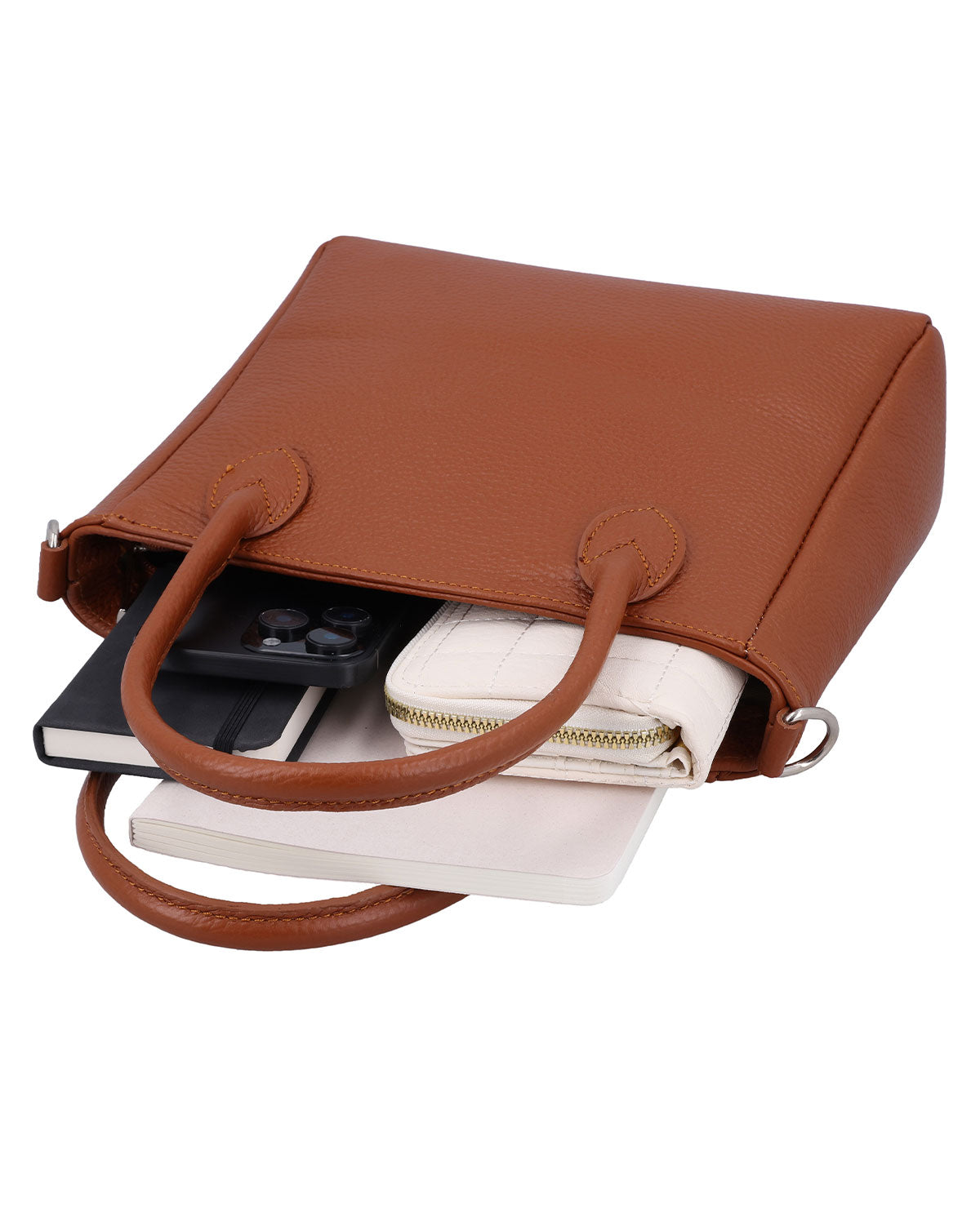 gusti-leder-aitana-leder-handtasche-mit-schulterriemen image 3