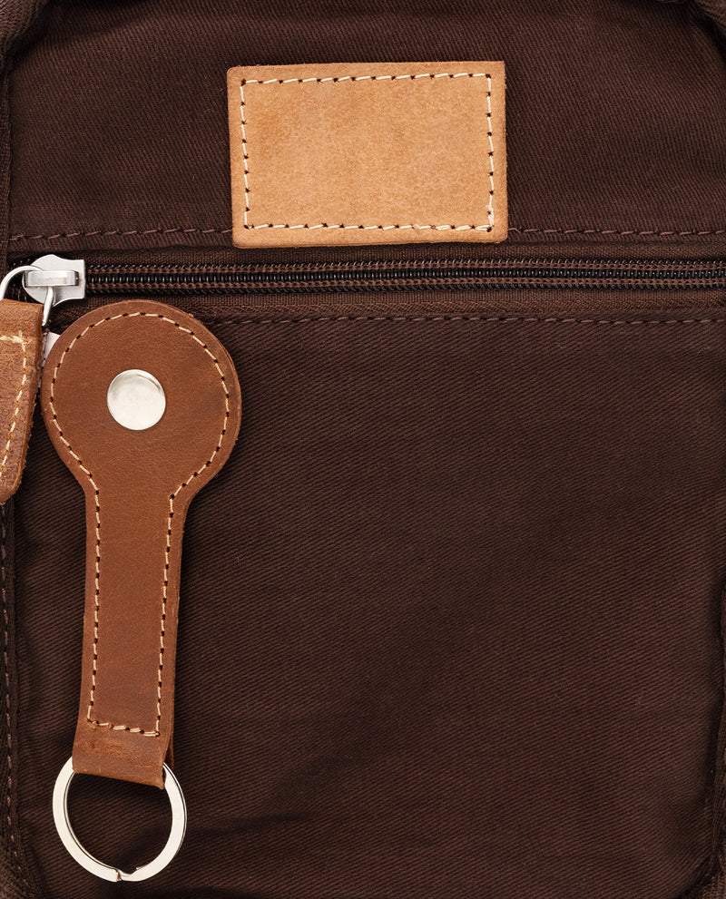 gusti-leder-karl-umh-ngetasche-braun-leder image 3