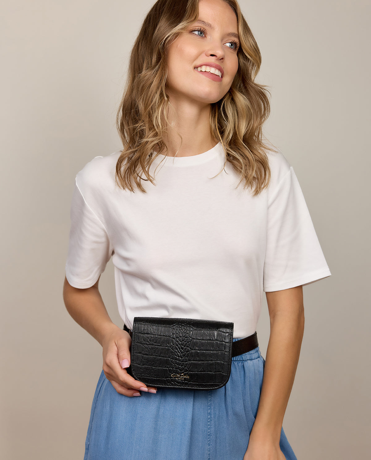 gusti-leder-jenny-g-rteltasche-kroko-look-aus-rindsleder image 1