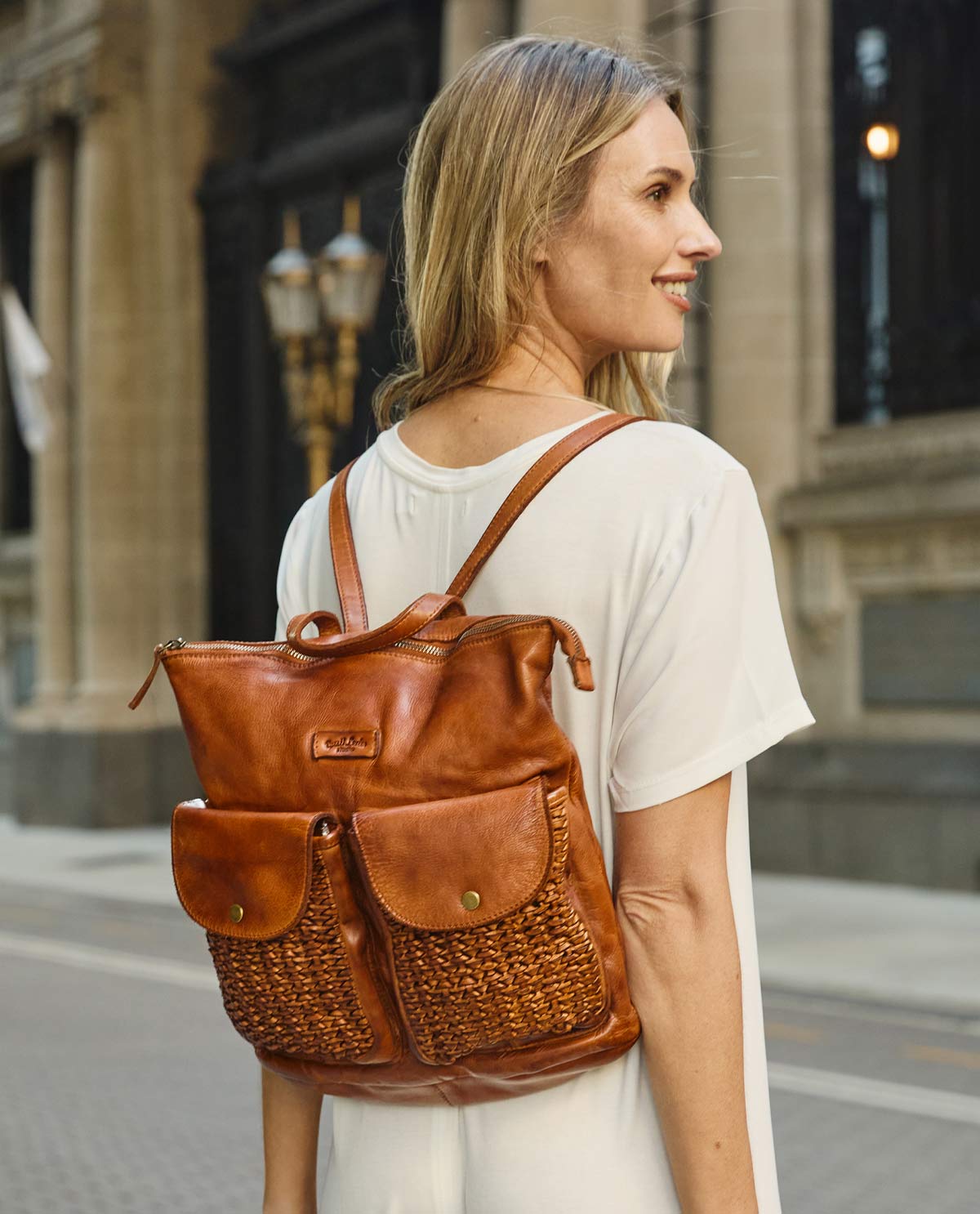 gusti-leder-aileen-rucksack-aus-gewaschenem-leder-vintage-outlet image 5