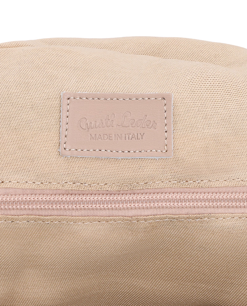 gusti-leder-stine-rucksack-aus-leder-made-in-italy image 3
