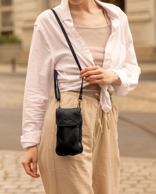 gusti-leder-estera-handytasche-schwarz-vintage-leder image 1