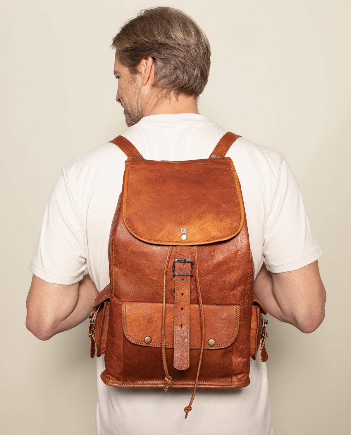 gusti-leder-bobbie-15-daypack-rucksack-aus-ziegenleder-braun image 4