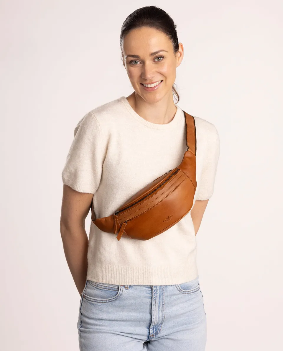 gusti-leder-spencer-g-rteltasche-bauchtasche-rindsleder image 1