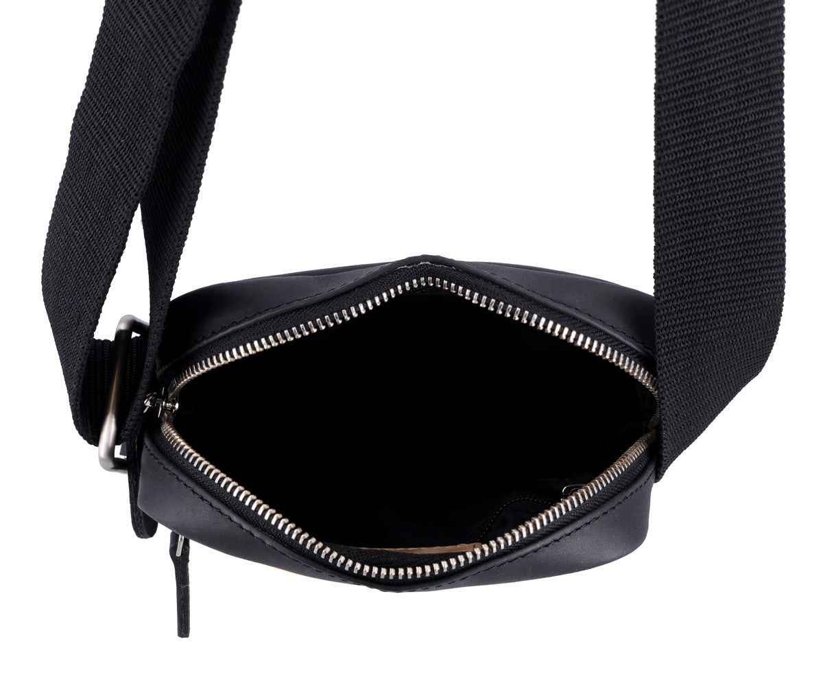 gusti-leder-karl-handtasche-aus-schwarzem-leder-f-r-damen image 3
