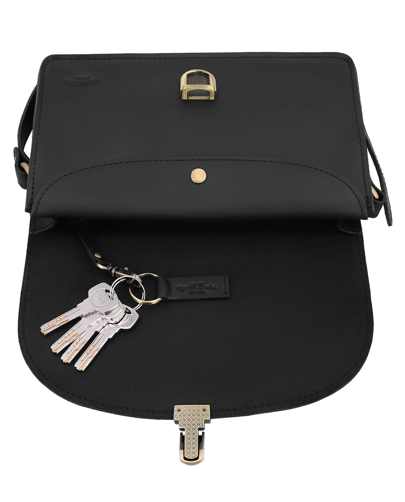 gusti-leder-zoey-damen-handtasche-aus-leder image 3