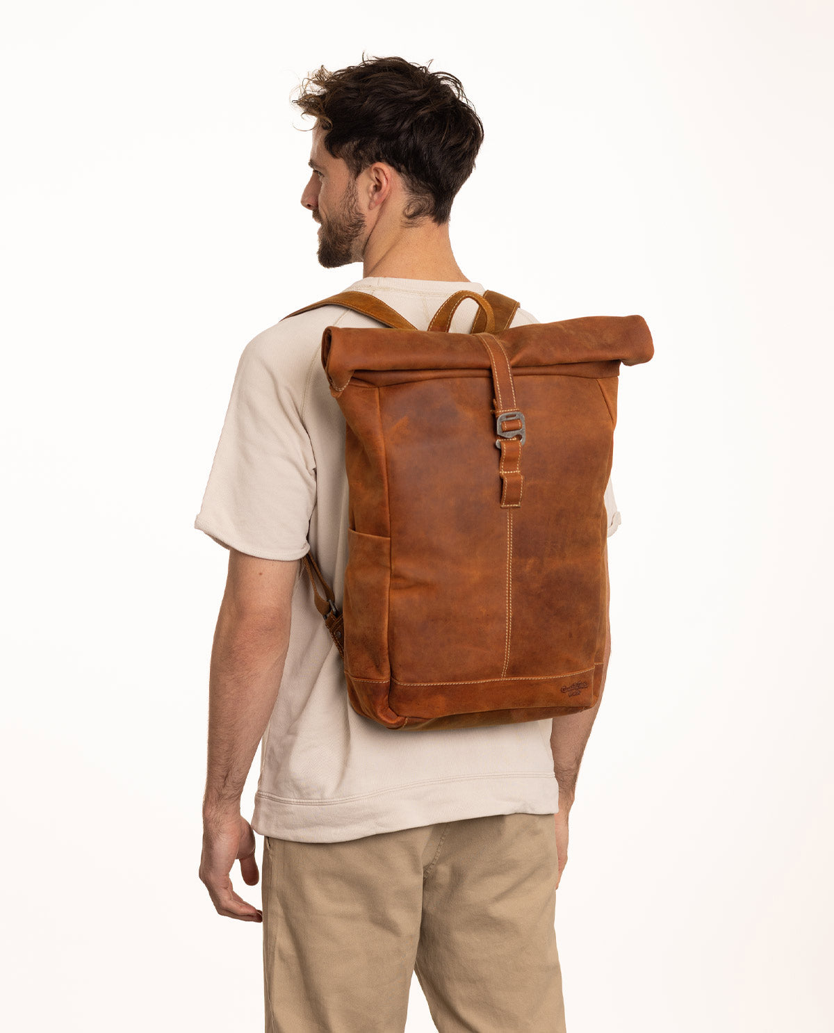 gusti-leder-bendik-rolltop-rucksack-leder-braun image 1