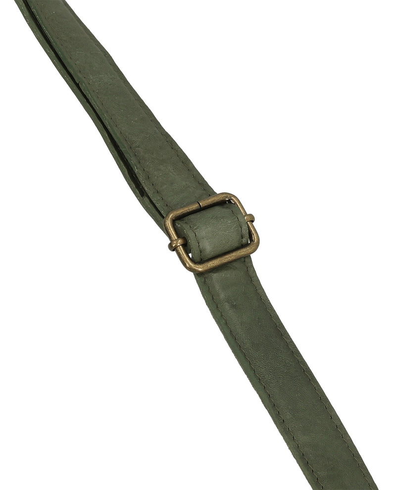 gusti-leder-elice-damen-handtasche-gr-n-mit-airtag-fach image 5