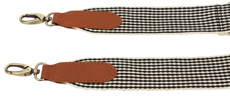gusti-leder-leni-schultertasche-aus-leder-braun image 2