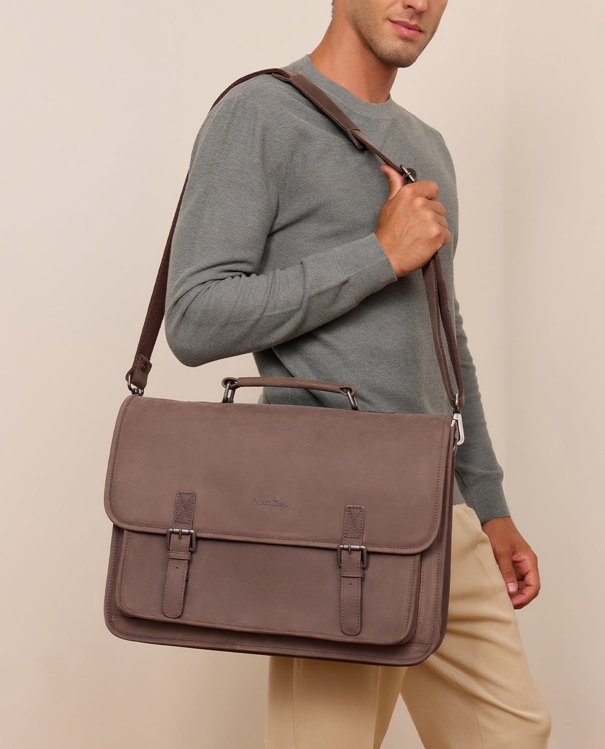 gusti-leder-elmar-aktentasche-umh-ngetasche-leder-business-used-look image 1