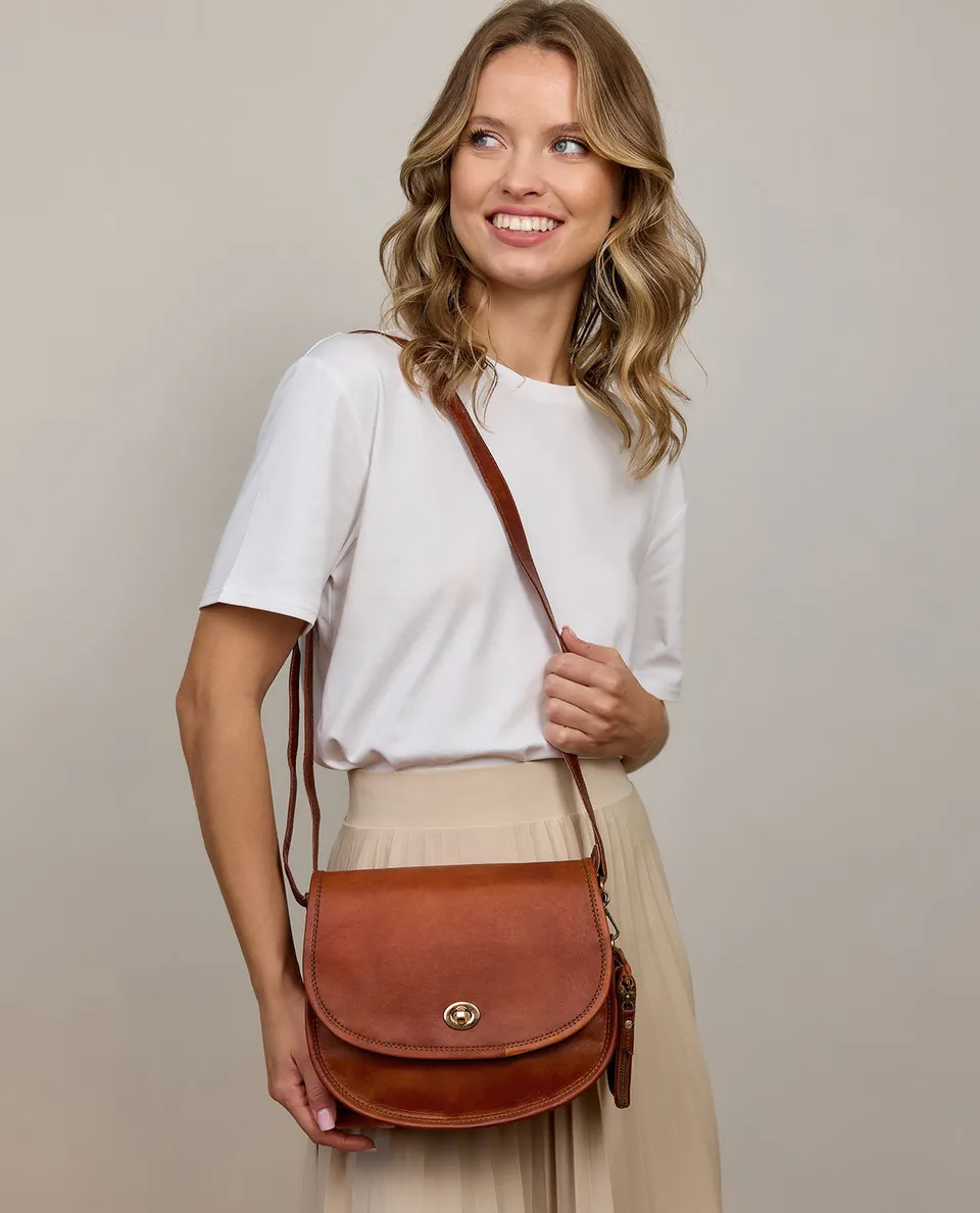 gusti-leder-alessa-handtasche-damen-echtleder image 1