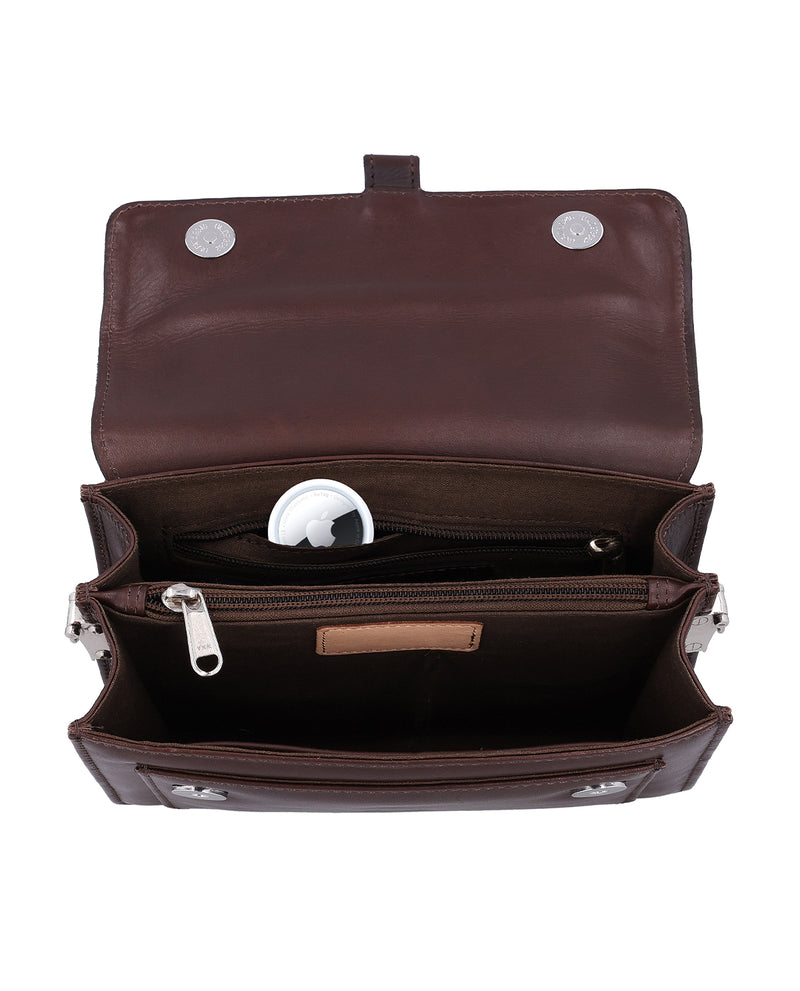 gusti-leder-bibi-damen-umh-ngetasche-aus-dunkelbraunem-leder-mit-airtag-fach image 2