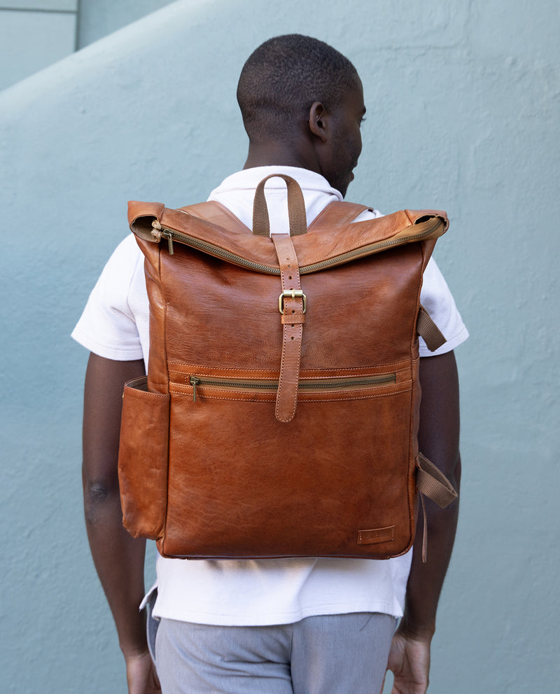 gusti-leder-milo-new-laptop-rucksack-leder-nature image 5