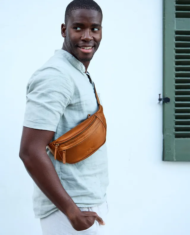 gusti-leder-spencer-g-rteltasche-aus-ziegenleder image 1