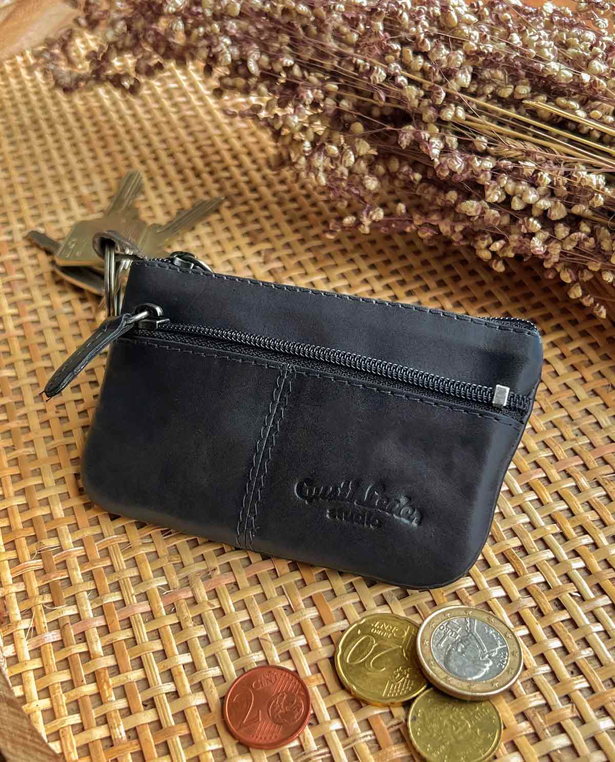 gusti-leder-rook-schl-sseltasche-aus-leder-mit-2-rei-verschlussf-chern-2 image 1