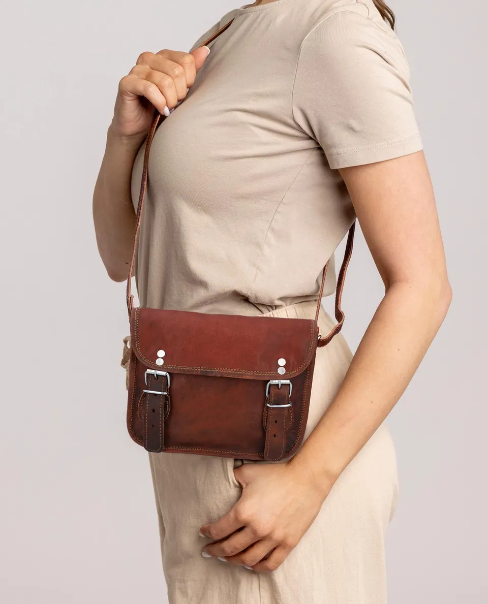 gusti-leder-nature-jane-m-7-9-zoll-allround-umh-ngetasche-aus-leder image 1