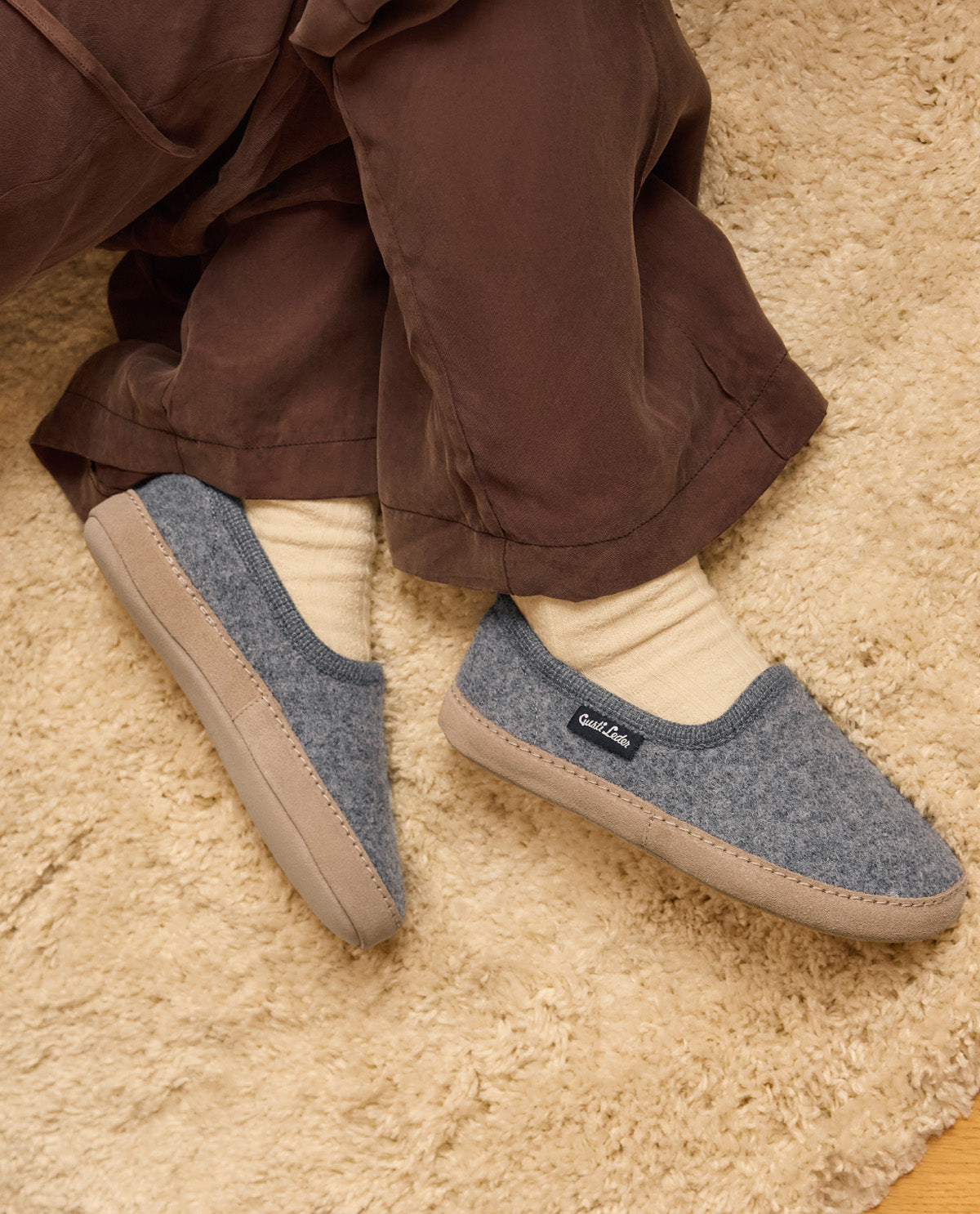 gusti-leder-marah-hausschuhe-schurwolle-filz-unisex image 7