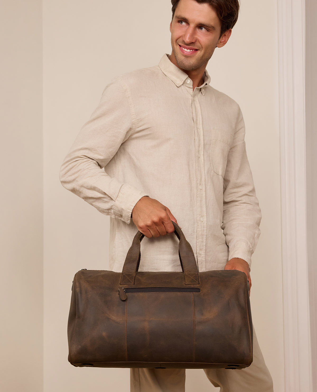 gusti-leder-hall-reisetasche-aus-leder-weekender image 1