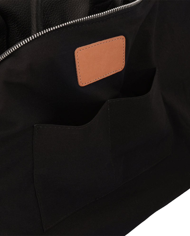 gusti-leder-doro-damen-handtasche-schwarz-leder-mit-wechselriemen image 4
