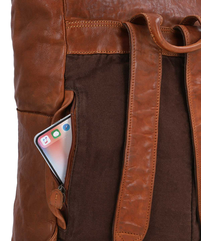 gusti-leder-joy-messenger-rucksack-flip-top-rindsleder-braun image 3