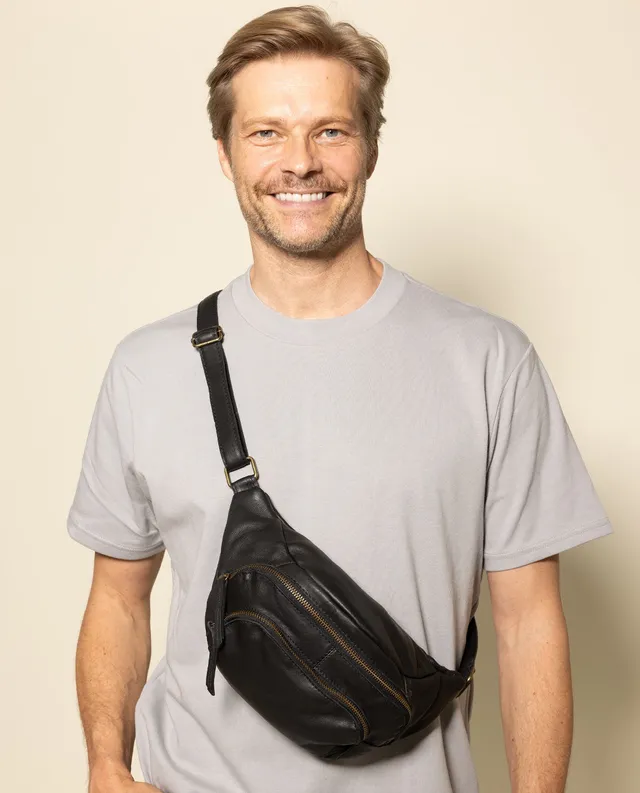 gusti-leder-sverre-bauchtasche-aus-leder image 1
