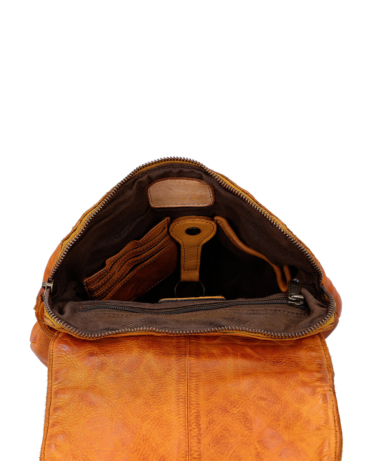gusti-leder-anette-mini-handtasche-braun-rindsleder-zwei-wege-verschluss image 7
