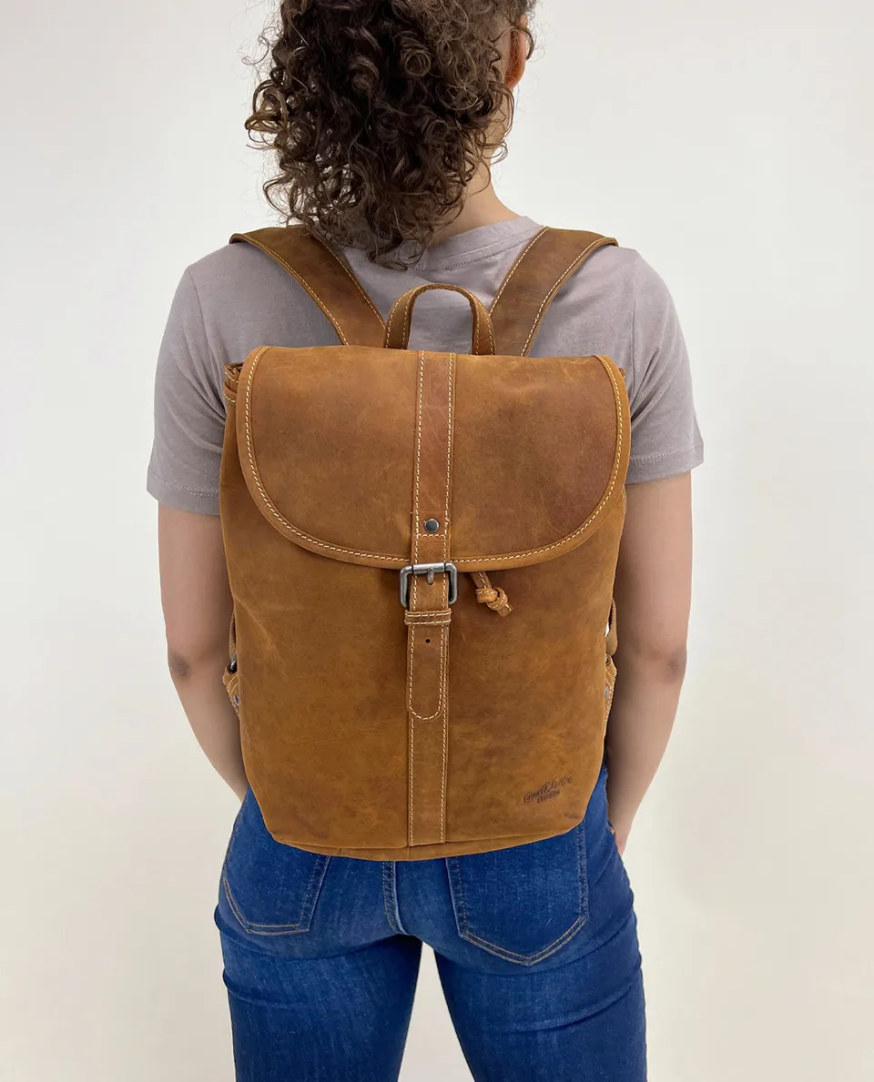 gusti-leder-bennett-city-rucksack-aus-echtleder-kompakt-2 image 1