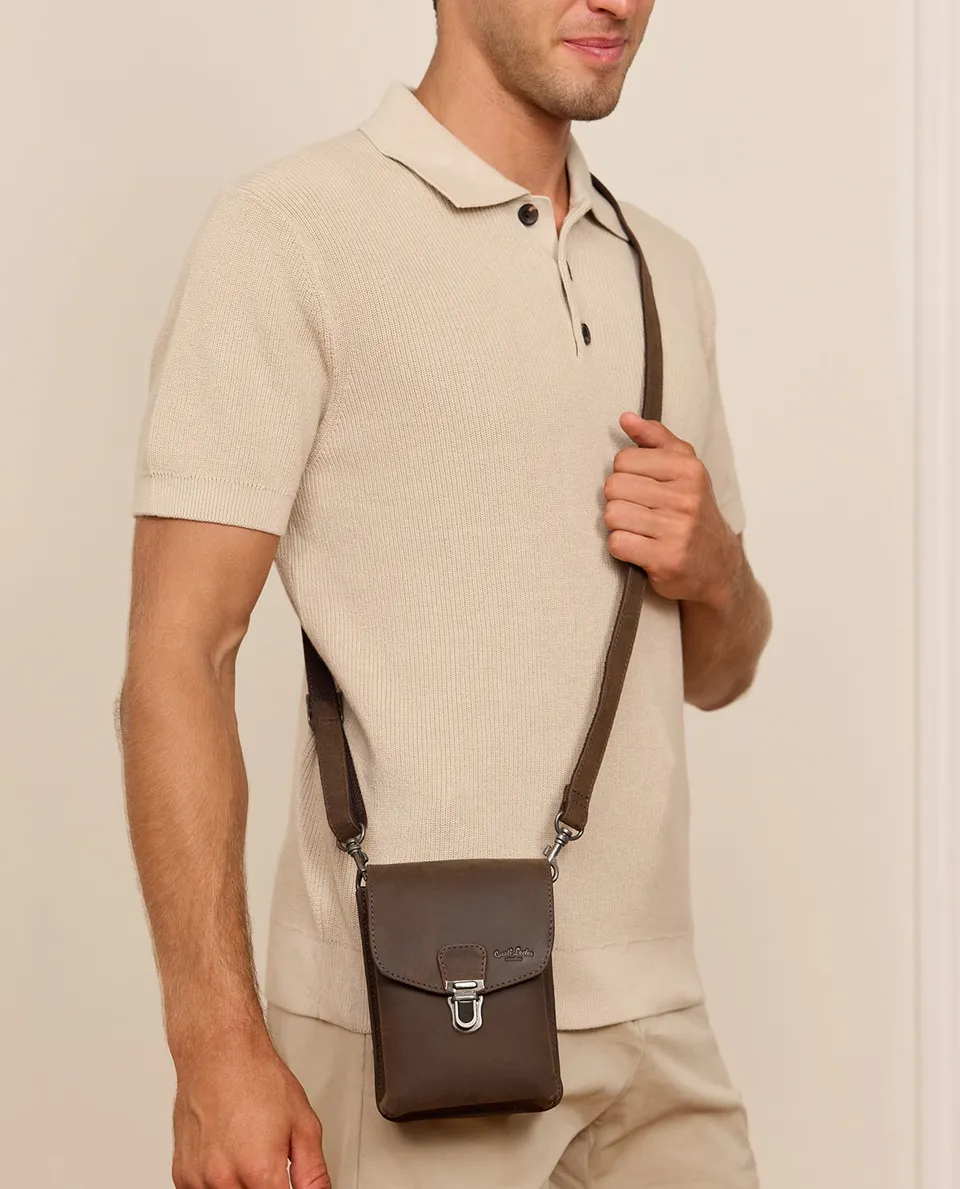 gusti-leder-nelly-g-rteltasche-outlet-bauchtasche-leder-vintage-kantig image 1