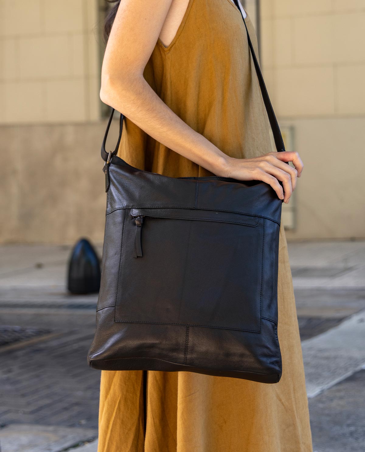 gusti-leder-maola-umh-ngetasche-handtasche-leder image 2