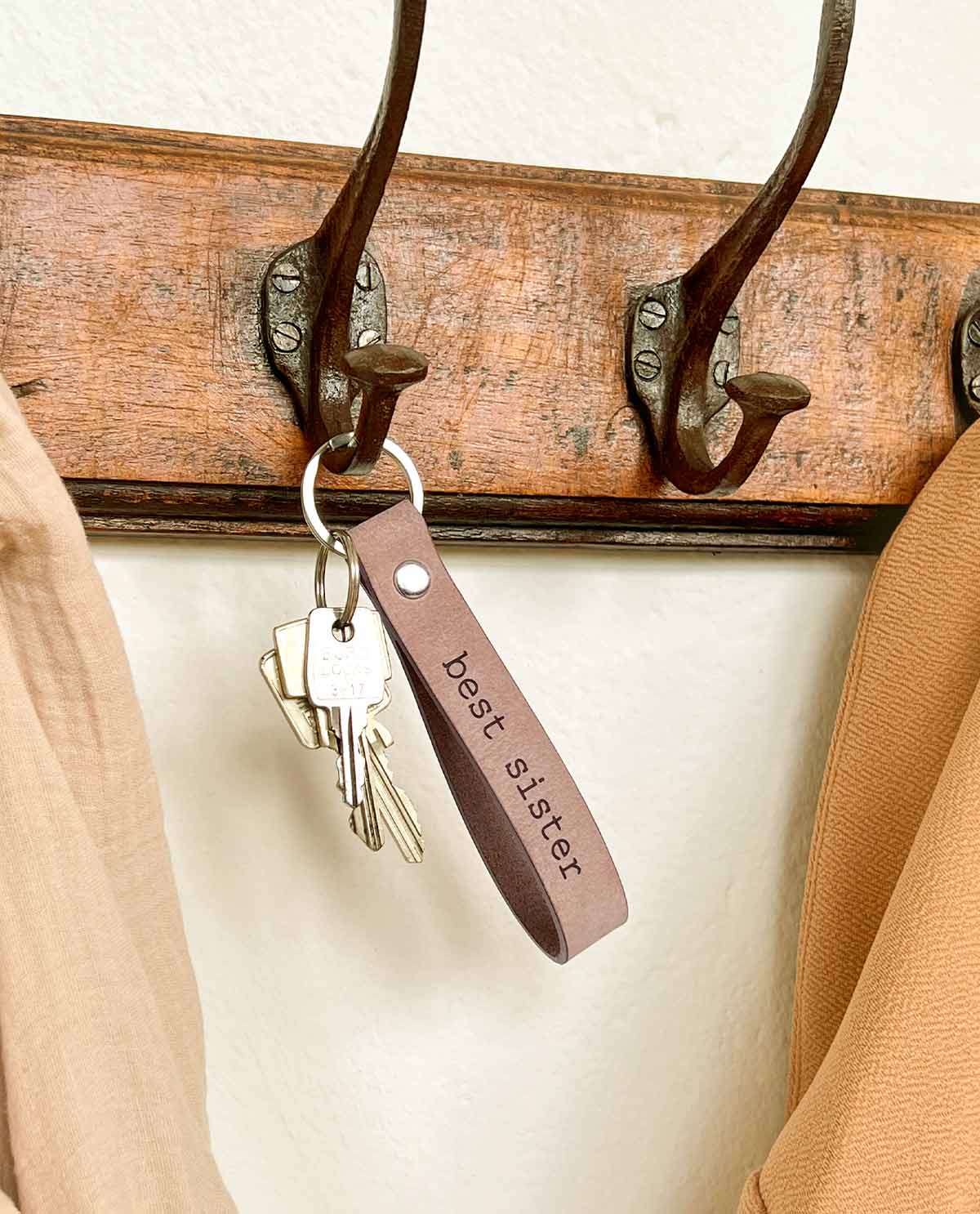 gusti-leder-shelton-schl-sselanh-nger-schl-sselband-echtleder-vintage image 3