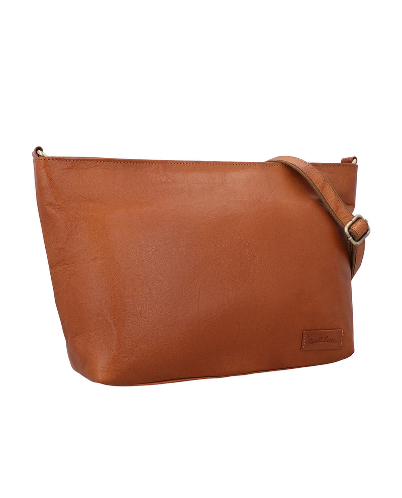 gusti-leder-alara-new-damen-handtasche-braun-mit-airtag-fach image 2