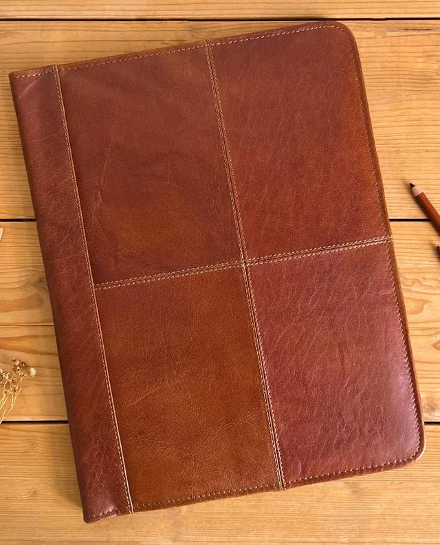 gusti-leder-adrian-dokumentenmappe-aus-b-ffelleder image 1