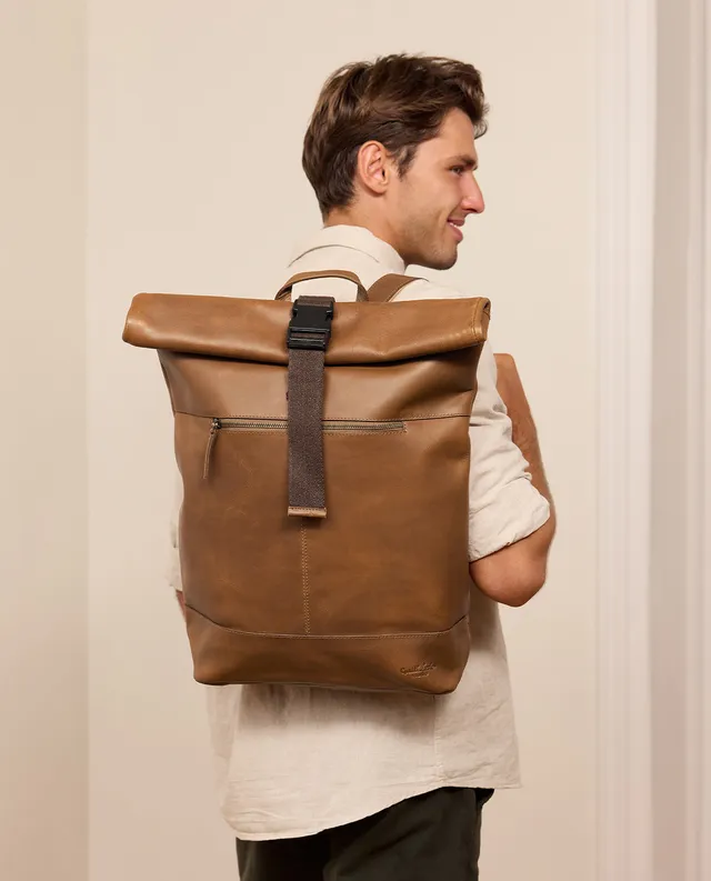 gusti-leder-mattis-rolltop-rucksack-daypack-aus-b-ffelleder-dunkelbraun image 1