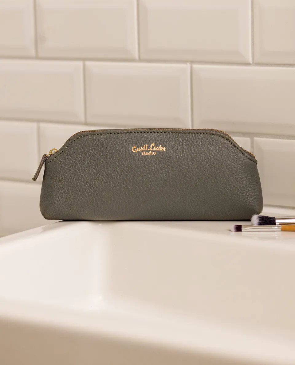 gusti-leder-edla-kosmetiktasche-utensilientasche-aus-rindsleder image 1