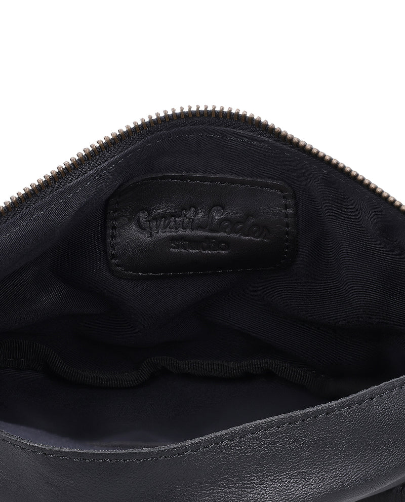 gusti-leder-acton-g-rteltasche-aus-schaffellleder image 3