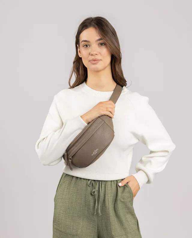 gusti-leder-spencer-g-rteltasche-aus-rindsleder-mit-rei-verschluss image 1