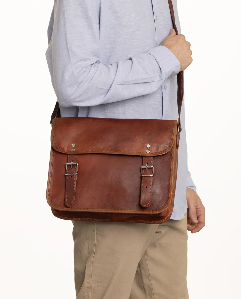 gusti-leder-john-11-arbeitstasche-umh-ngetasche-aus-ziegenleder image 1