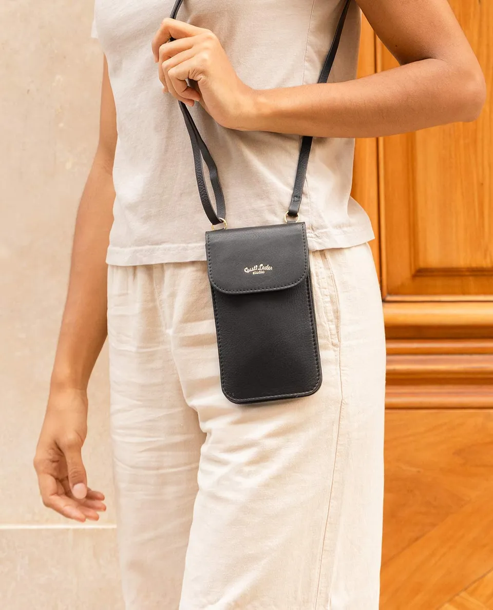 gusti-leder-uli-handy-umh-ngetasche-crossbody-mini-tasche-leder image 1