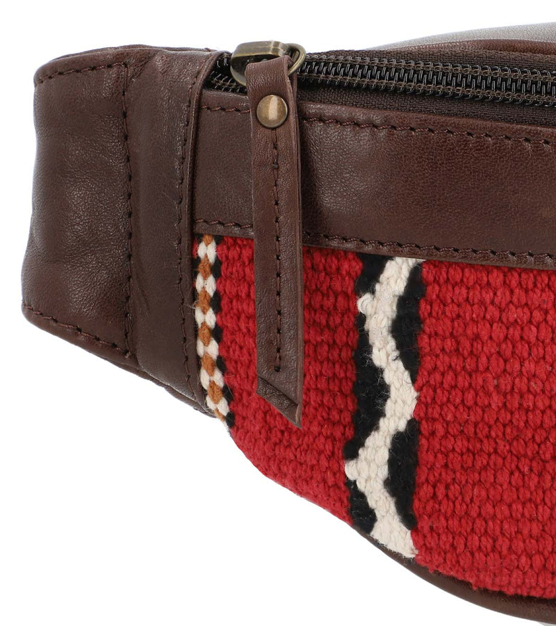 gusti-leder-raphaela-g-rteltasche-aus-leder image 2