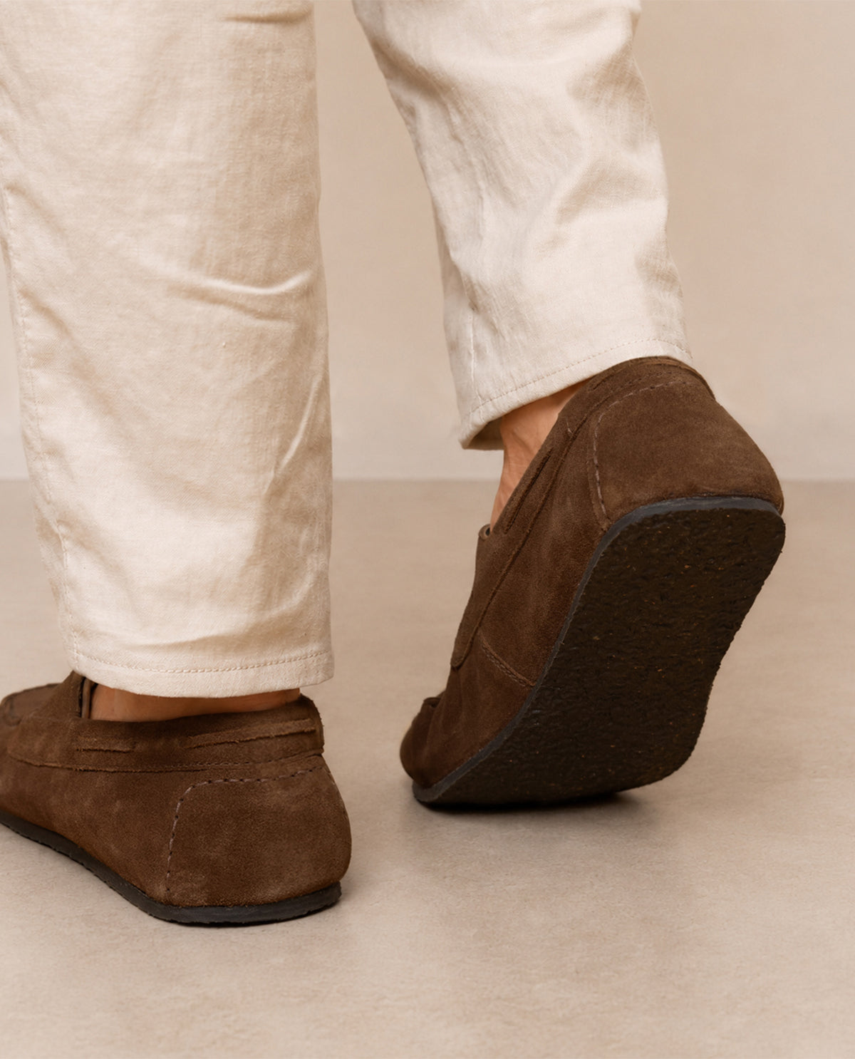 gusti-leder-elex-mokassin-herren-veloursleder-cognac image 7