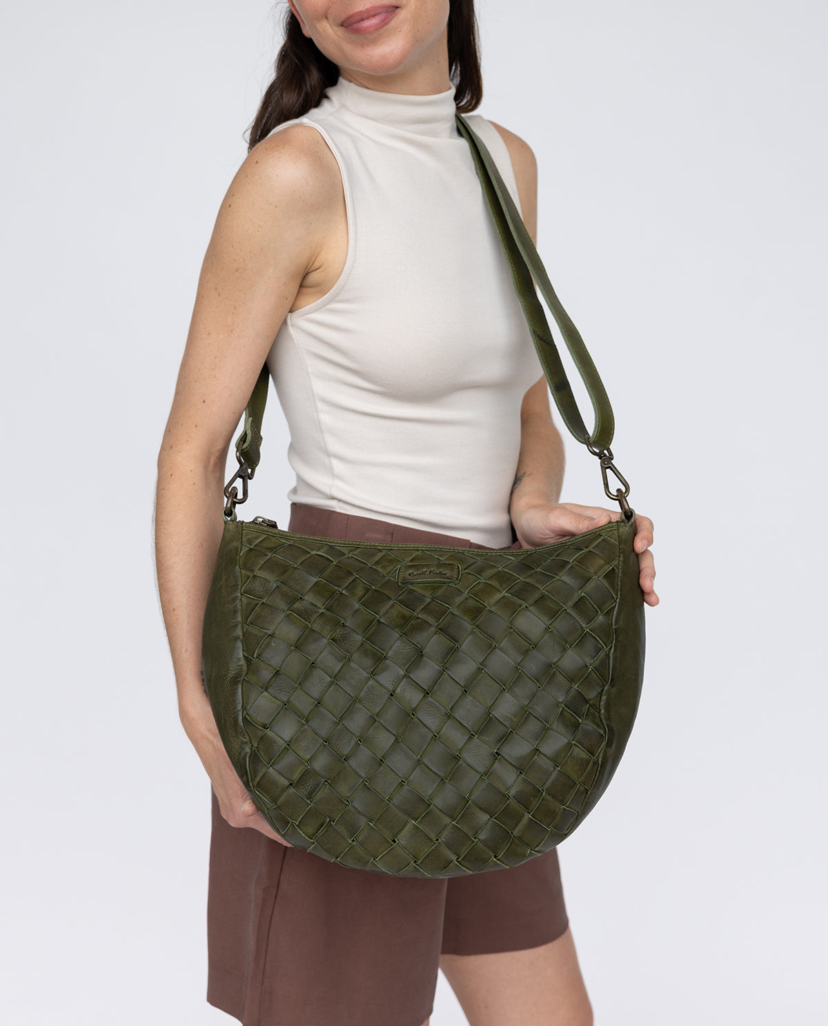 gusti-leder-clover-handtasche-gr-n-geflochten-rindsleder image 8