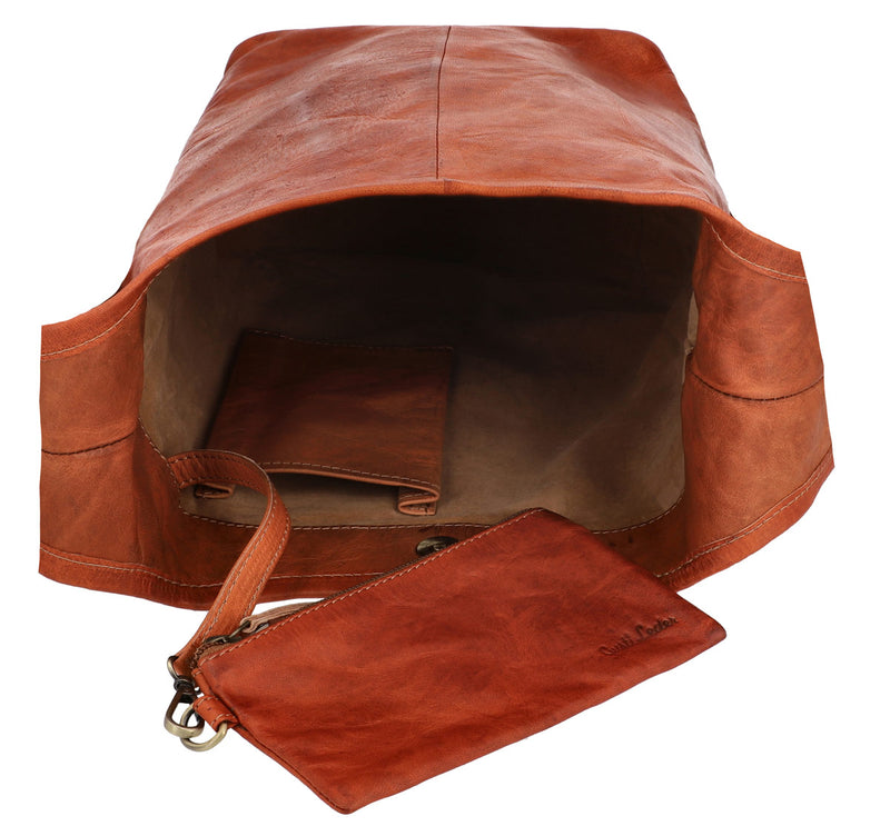 gusti-leder-josephine-new-handtasche-leder-nature-mit-handy-und-airtag-fach image 8