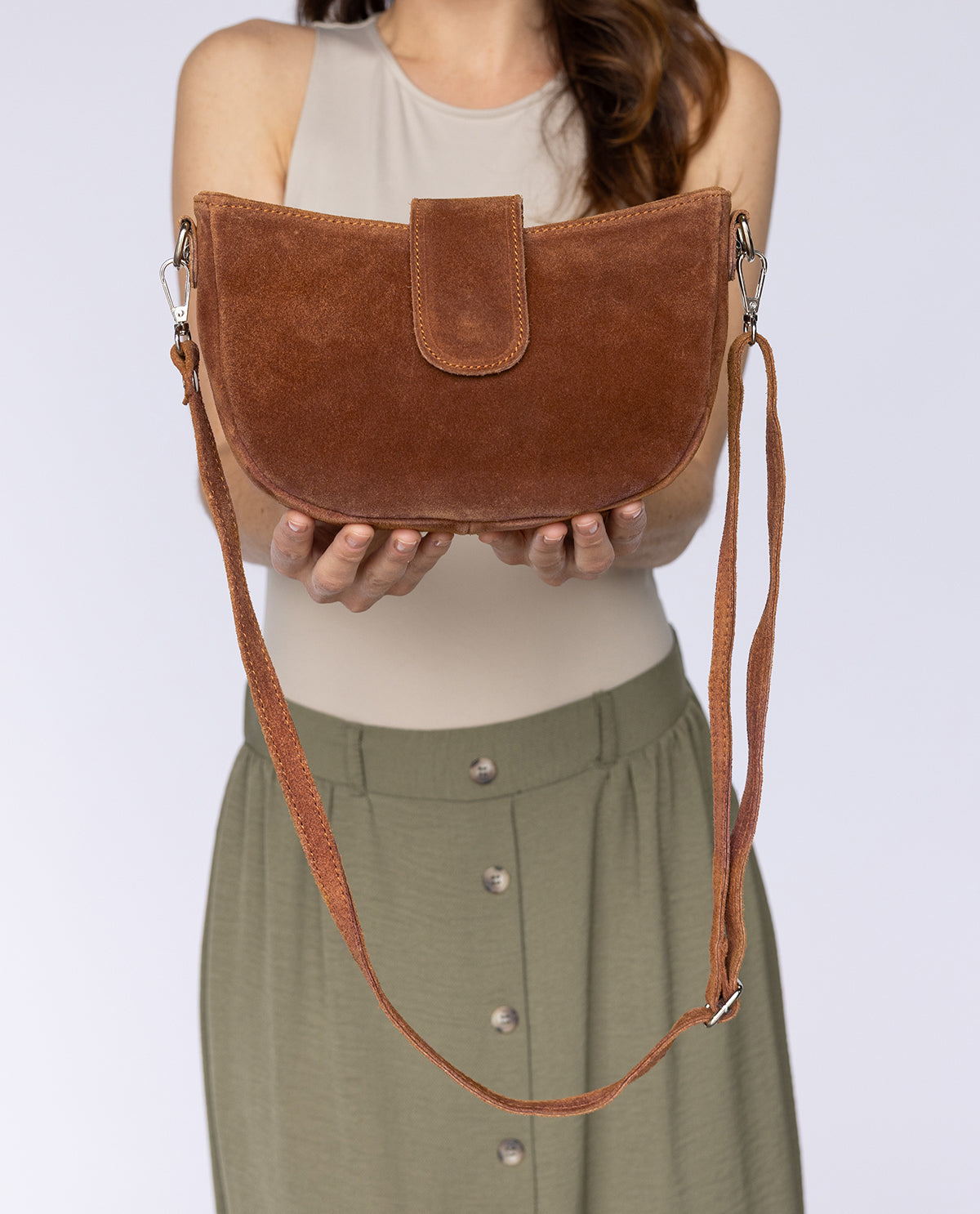gusti-leder-mari-kleine-lederhandtasche-damen-braun-made-in-italy image 4