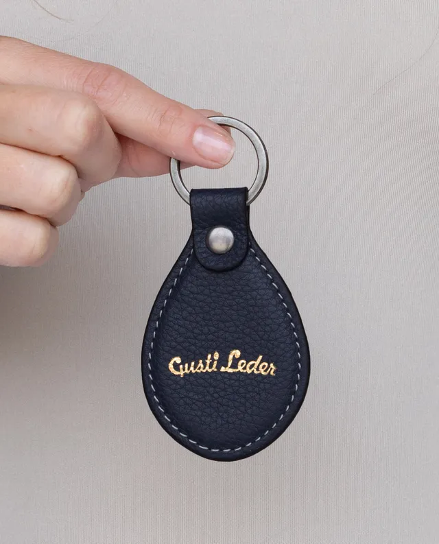 gusti-leder-lian-schl-sselanh-nger-leder-oval-personalisierbar-2 image 1
