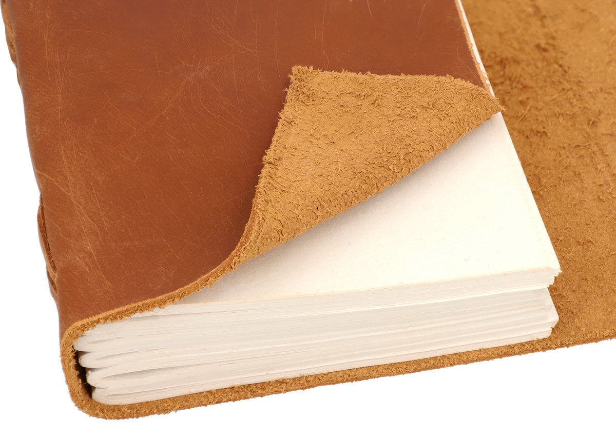 gusti-leder-lucia-notizbuch-b6-aus-leder-mit-handgesch-pftem-papier image 4