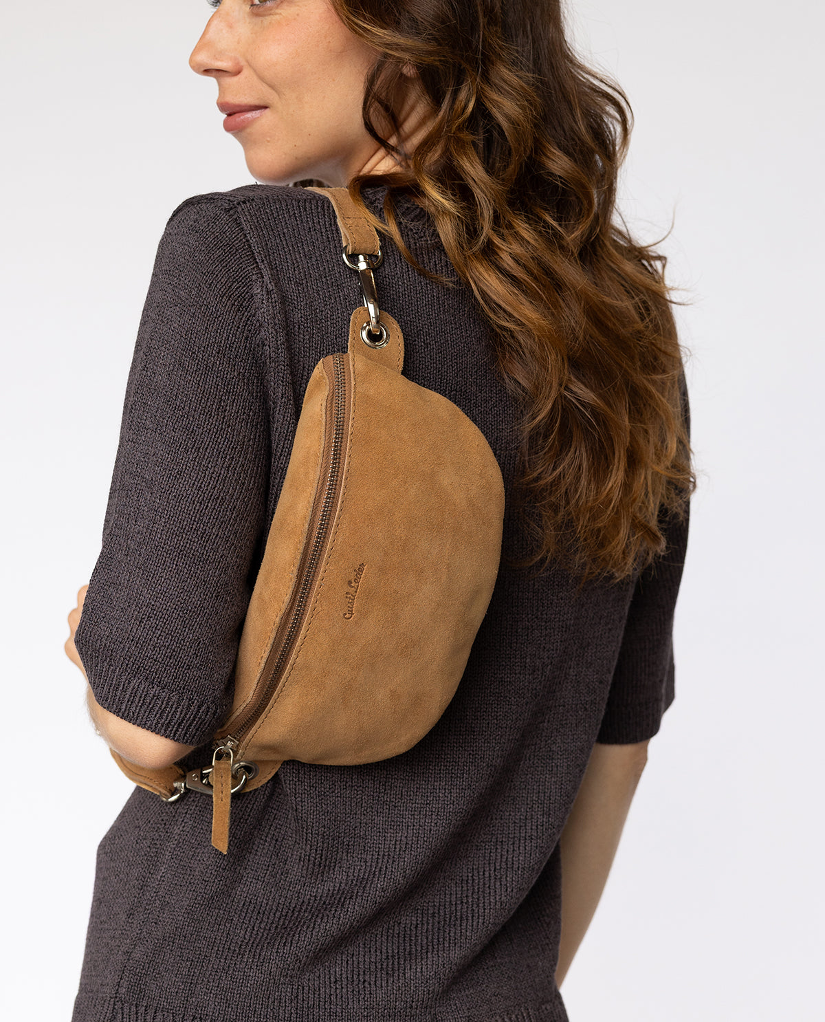 gusti-leder-rosamonde-bauchtasche-damen-hellbraun-crossbody image 6