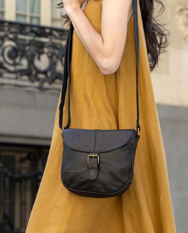 gusti-leder-candice-cross-body-bag-umh-ngetasche-kompakt-mit-gravur-patch image 1