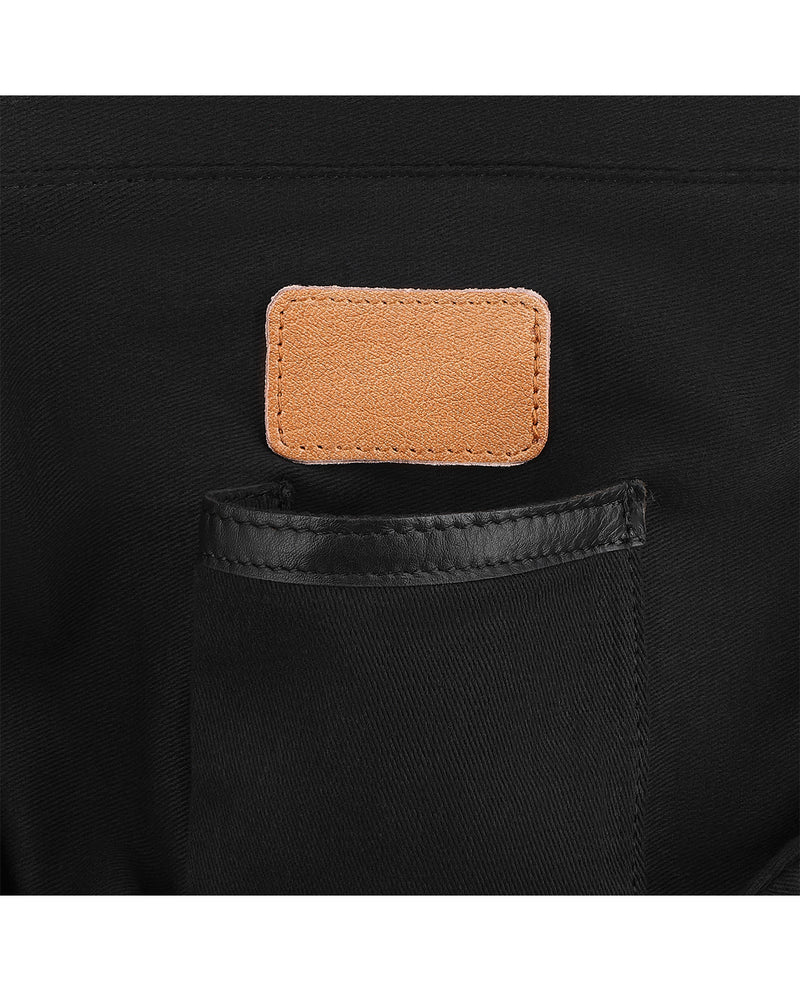 gusti-leder-candice-cross-body-bag-umh-ngetasche-kompakt-mit-gravur-patch image 2